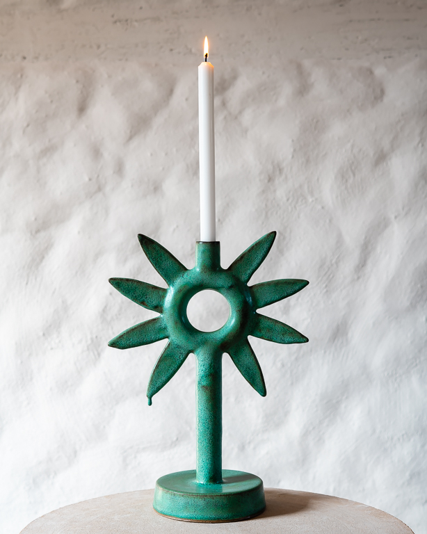 Ljusstake Ringblomma, keramik av Elna-Karin Helgesson