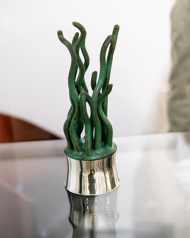 Spira, keramik Elna-Karin Helgesson, silver Karlheinz Sauer.